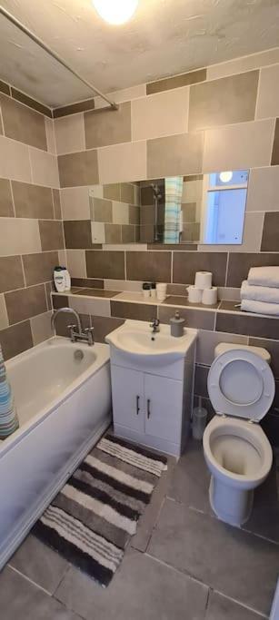 Private 2 Bed Flat Close To Excel & City Airport ลอนดอน ภายนอก รูปภาพ