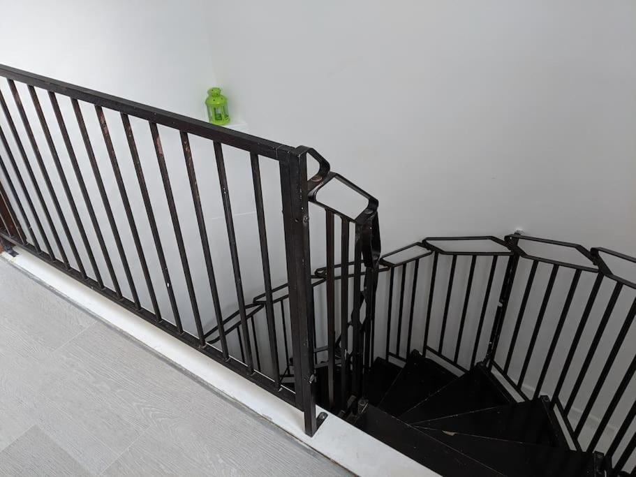 Private 2 Bed Flat Close To Excel & City Airport ลอนดอน ภายนอก รูปภาพ