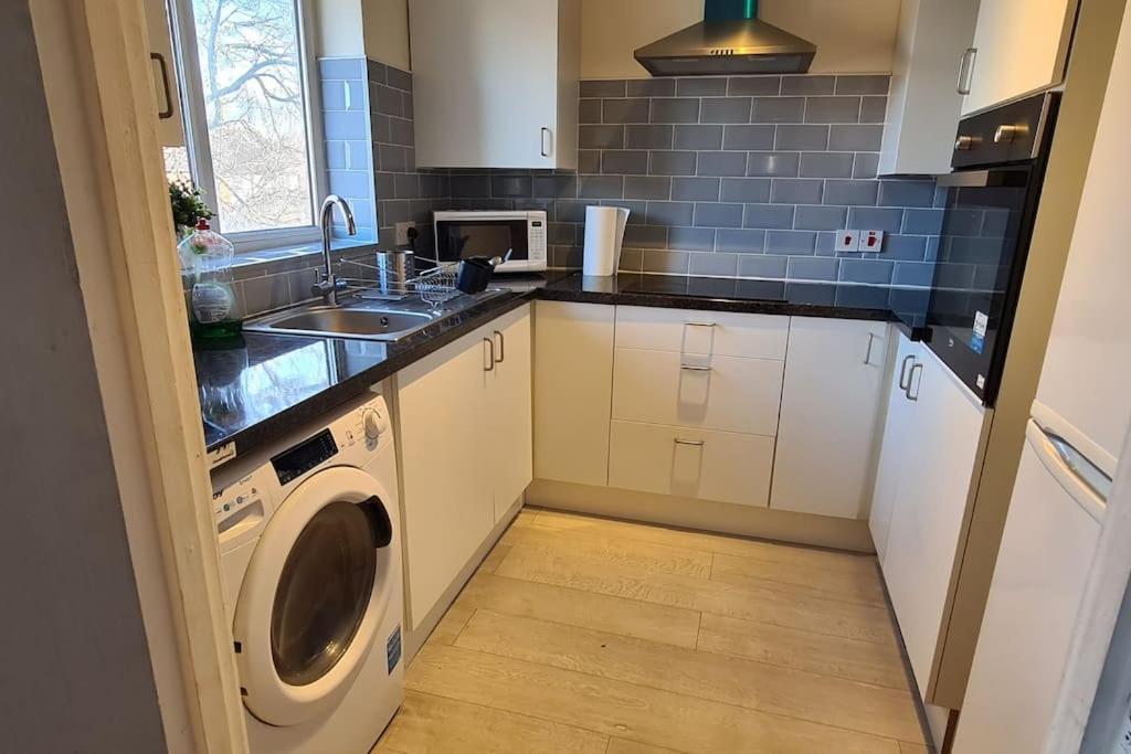 Private 2 Bed Flat Close To Excel & City Airport ลอนดอน ภายนอก รูปภาพ